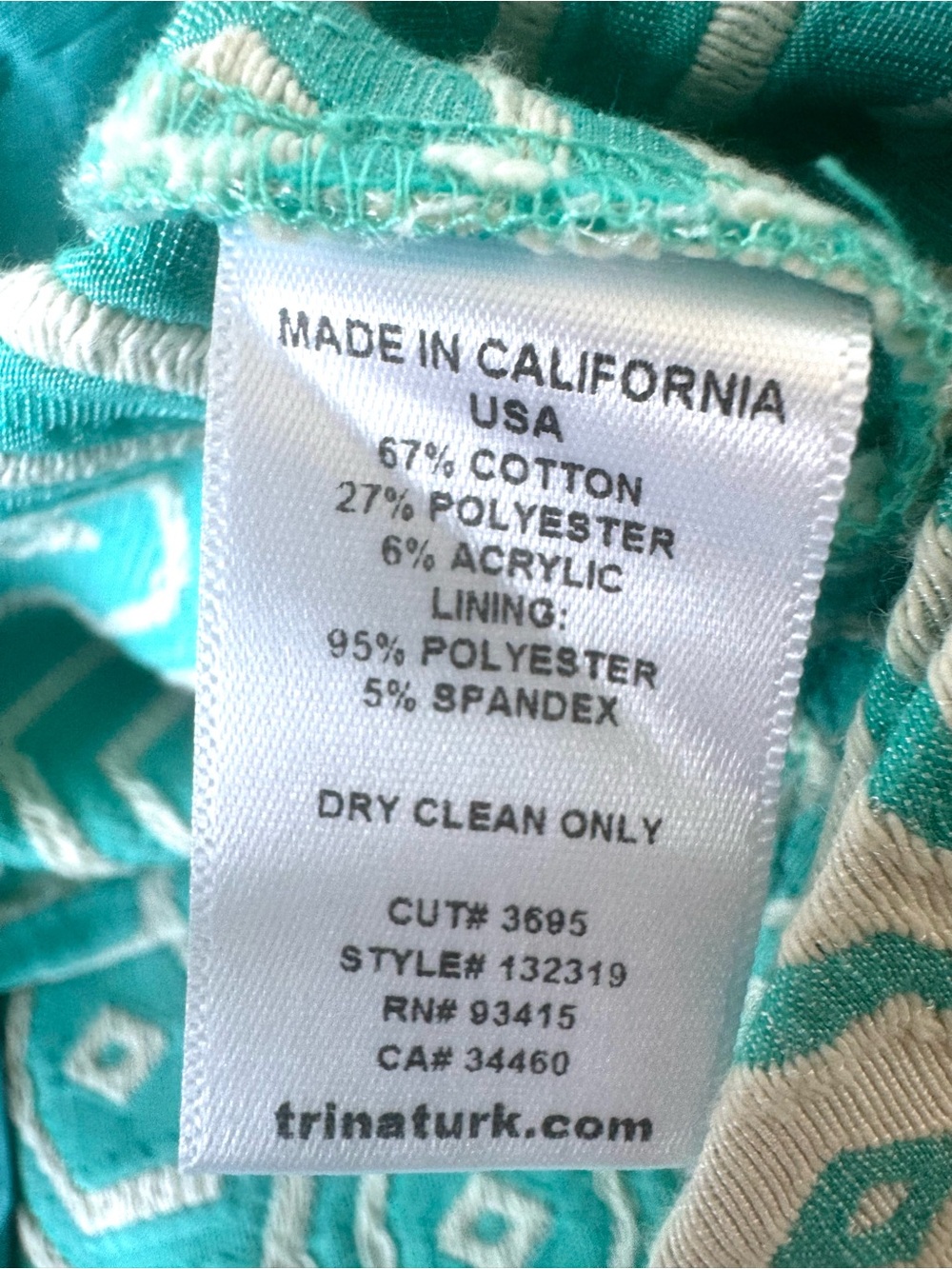 Trina Turk Aqua Geometric Jacquard Tailored Shorts Size 8 EUC Coastal Preppy - Picture 10 of 10